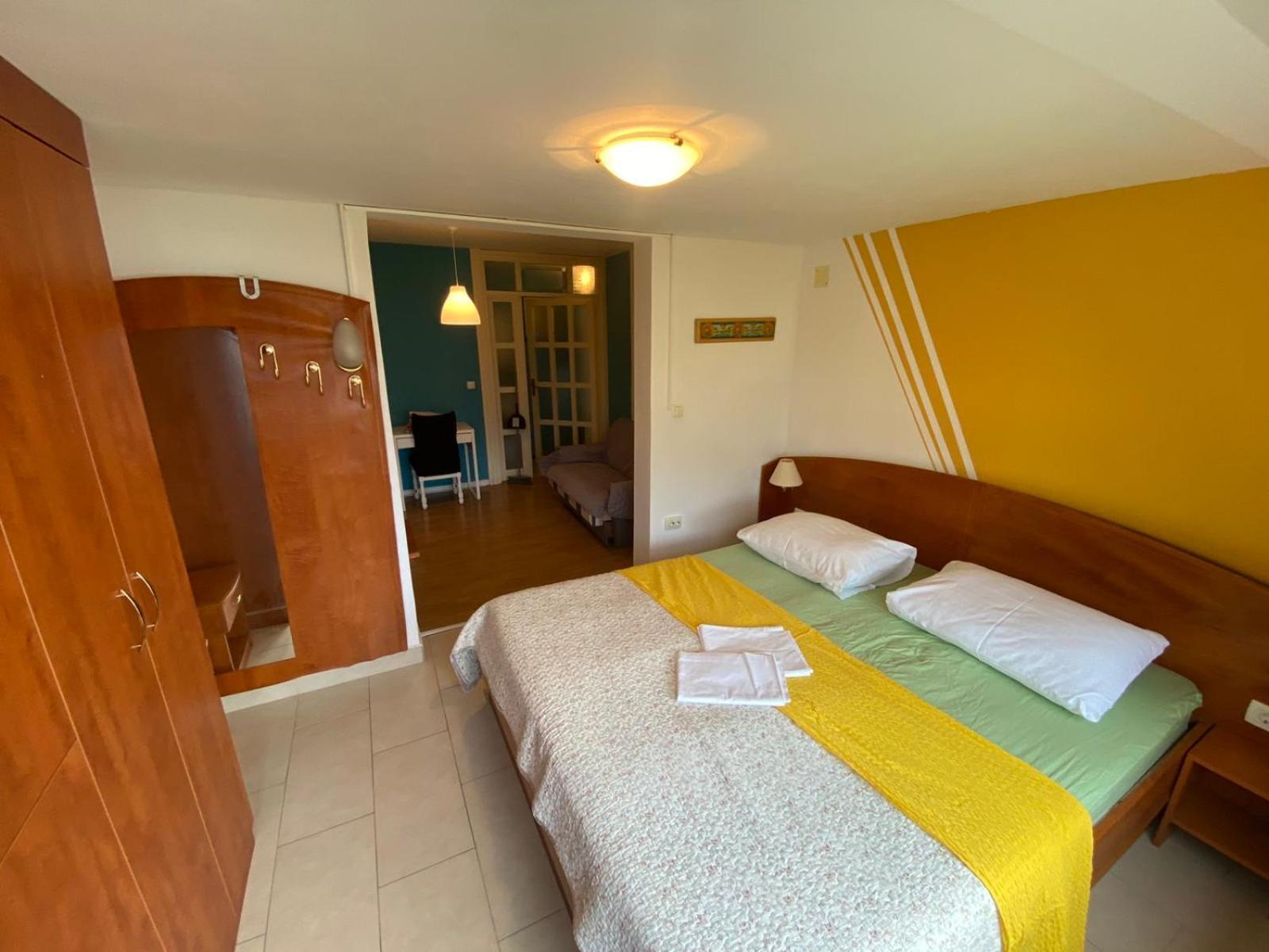 Apartments Chiara Rab Town Zewnętrze zdjęcie